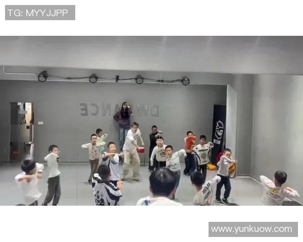 街舞文化的碰撞与传承探秘杭州街舞队的盯防策略与技巧 街舞文化的碰撞与传承探秘杭州街舞队的盯防策略与技巧